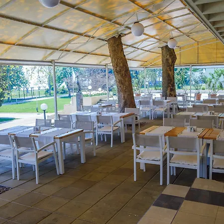 Hotel Lebed